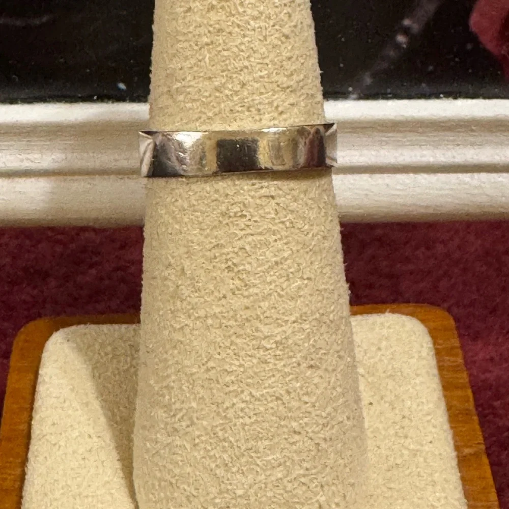 Mid-century style sterling 925 ring with baguette cut CZs